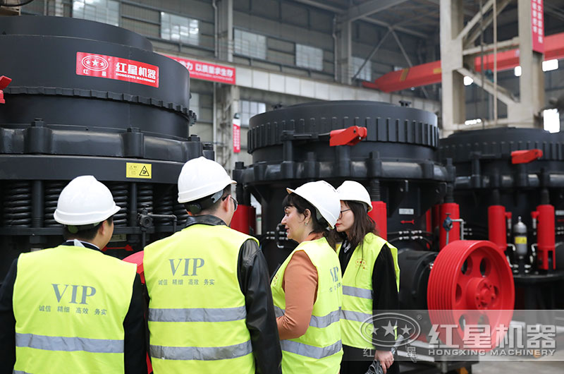 客戶(hù)來(lái)廠(chǎng)考察設(shè)備