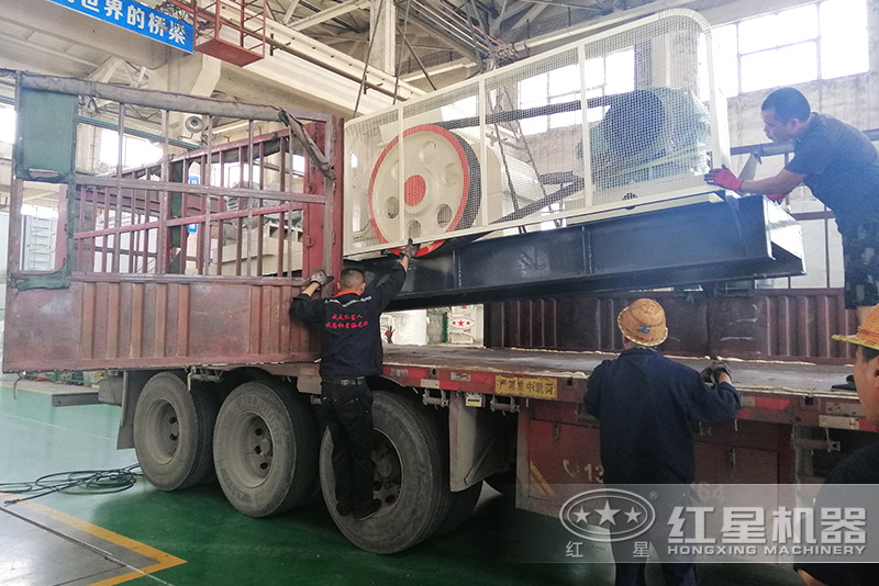 紅星機器齒輥破碎機車間直發(fā)