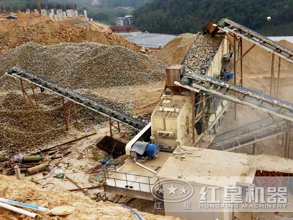 方便自行走移動(dòng)破施工現(xiàn)場(chǎng) 方便自行走移動(dòng)破施工現(xiàn)場(chǎng)