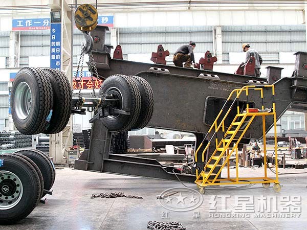 紅星移動(dòng)磕石機(jī)制造車(chē)間