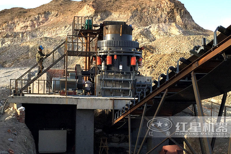 圓錐破碎機(jī)現(xiàn)場近景，可安排就近現(xiàn)場考察