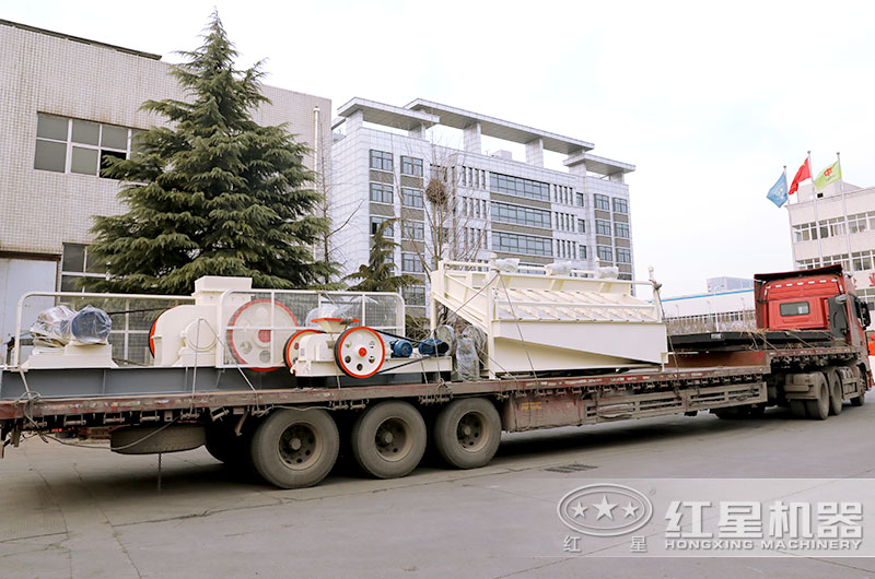 對輥式破碎機(jī)發(fā)貨圖