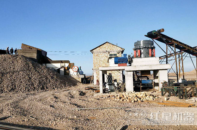 石子破碎生產現(xiàn)場