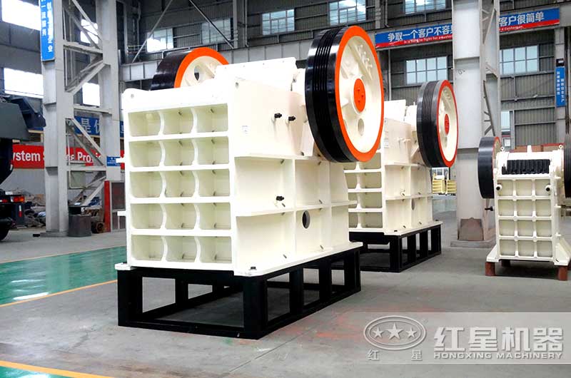 HD德版鄂式破石機(jī)，破碎比大