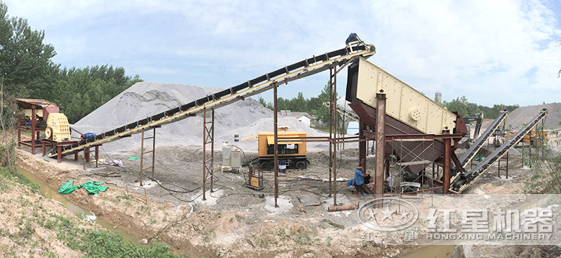 PCZ1615錘式破碎機(jī)作業(yè)現(xiàn)場